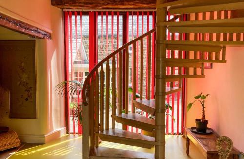 Kingswear House | Weirmarsh Big Barn