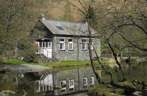 Chapel Stile House | Weirside