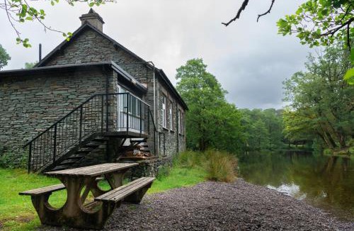 Chapel Stile House | Weirside