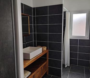 Moutiers-les-Mauxfaits House | Welcome to Najat's