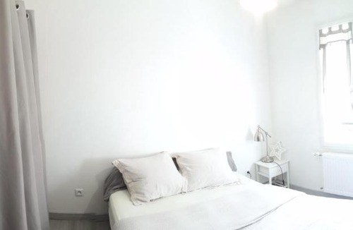 Jouy House | Welcom to your home by DMHW 24sur247sur7