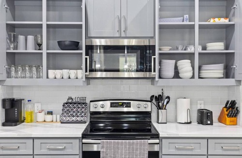 Cedar Crest House | Welcome 2 Dallas - 4 Miles to Downtown - Updated!