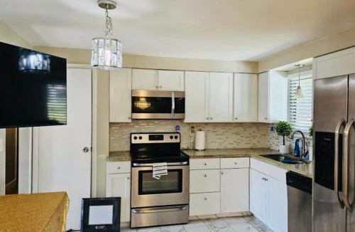 Monroe Heights Villa | Welcome and dreamthome