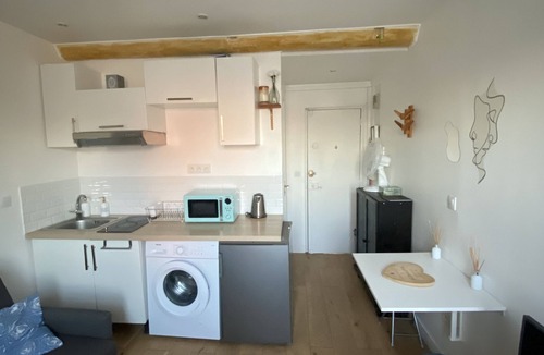 Saint-Denis Apartment | Welcome at AtHome 💫