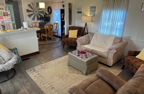 Mittie House | Welcome Farm Stay