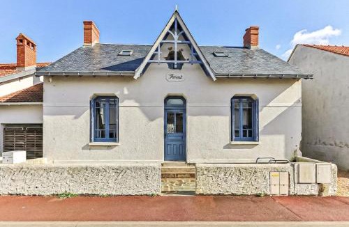 Saint-Gilles-Croix-de-Vie House | Welcome to Villa Floréal Your tranquil retreat on the Vendée coast