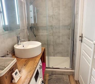 Longvic Apartment | Welcome Home