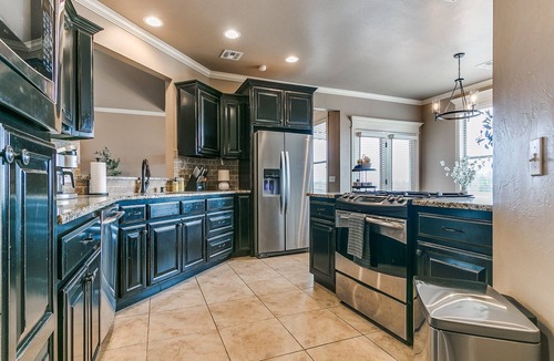 Norman House | Welcome Home to Comfort and Convenience in Norman!