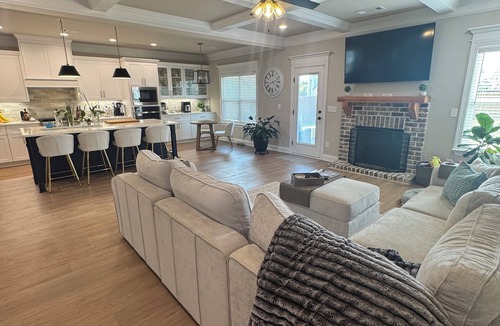 Evans House | Welcome Masters Golf Guests