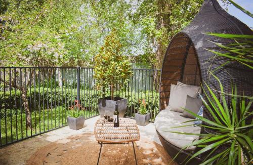 Mount Jagged House | Welcome Springs