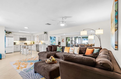 Caloosahatchee House | Welcome to a Poolside Paradise!