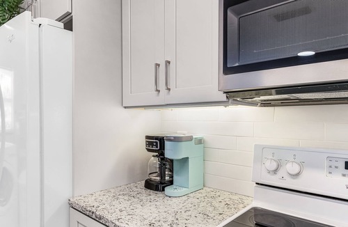 Caloosahatchee House | Welcome to a Poolside Paradise!