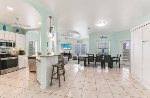 Port Aransas House | Welcome to a stunning vacation rental centrally located between Port Aransas & C