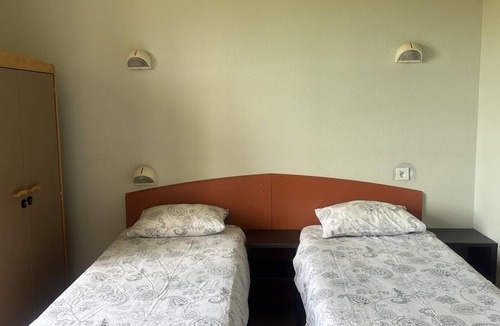Gourdon Hotel | Welcome to Auberge les Clarisses with its relaxation area, communal kitchen