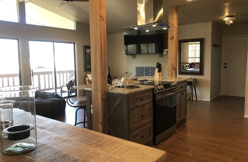 Blanco House | Welcome to Blanco Bungalow