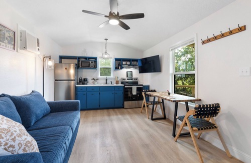San Marcos Cabin | Welcome to Casa Antigua – Your Perfect Getaway in San Marcos