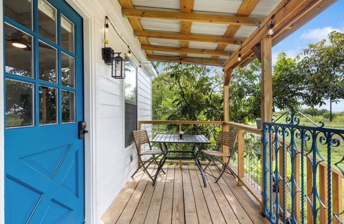San Marcos Cabin | Welcome to Casa Antigua – Your Perfect Getaway in San Marcos