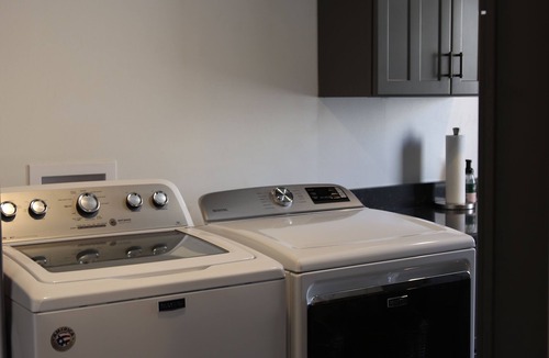 Mason Cottage | Welcome to Casa Blanca, Hill Country Luxury.