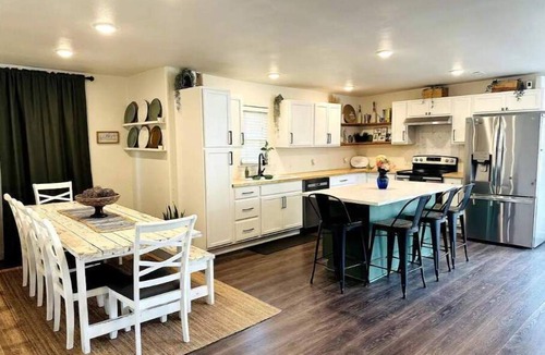 Cedar Hill House | Welcome to casa de amor !