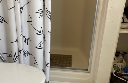 Blenman-Elm House | Welcome to Casa Hibiscus! Amenities galore! bike+bbq+fire pit ! Pets!