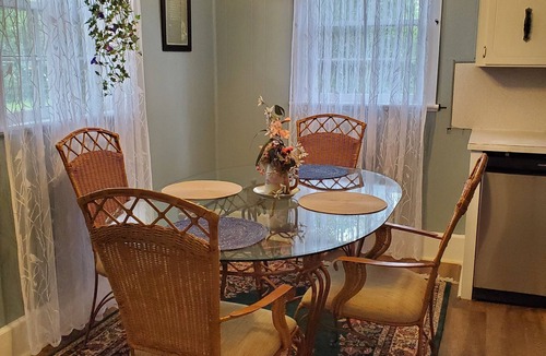 Douglas House | Welcome to Chase Cottage!