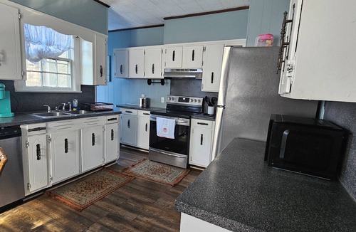 Douglas House | Welcome to Chase Cottage!