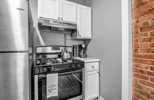 Allentown Apartment | WELCOME to ELMWOOD Ave. A KING BED, Near EVERYTHING!