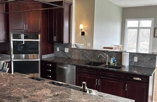 Bremo Bluff House | Welcome to Firefly Point. A spacious, secluded lakefront home