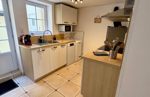 Carentan House | Welcome to Gabin rated 3 * * *