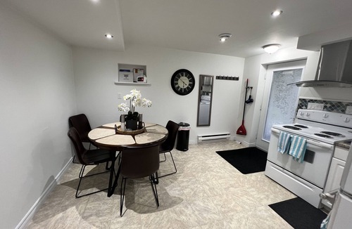 Consecon House | Welcome to Grandala Bay