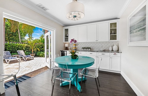 South Corals House | Welcome to Happy Daze – A Bright, Tropical Retreat with a Private Pool Near It All!