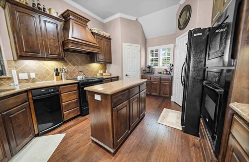 Berryville House | Welcome to Lake Blessing 2026