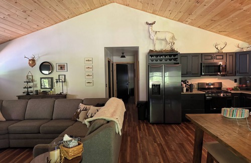 Munson Cabin | Welcome to 'Legacy Lodge',' your ultimate Centre County PA cabin getaway!