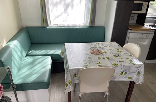 Bernieres-sur-Mer House | Welcome to Lily's Mobile Home