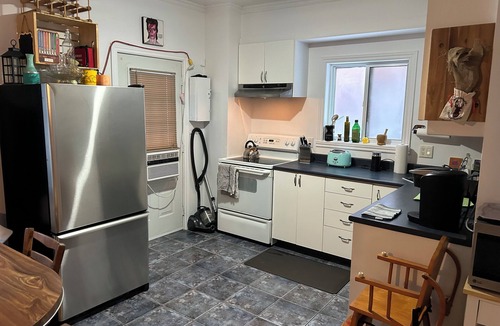 Little Italy Apartment | Welcome to Little Italy, its cafés and shops!