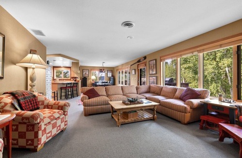 Whitefish Condo | Welcome to Mountain Harbor Lakeview Cottage, #137