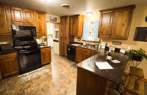 New Braunfels House | Welcome to New Braunfels located minutes outside of Gruene in the hill country!