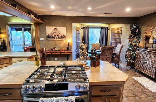 Royal House | Welcome to Old Bear Creek
