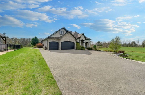 Rosemount House | Welcome to paradise in Cambridge Ontario!