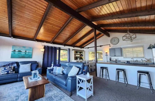 Harbor House | Welcome to Paradise on Pelican!