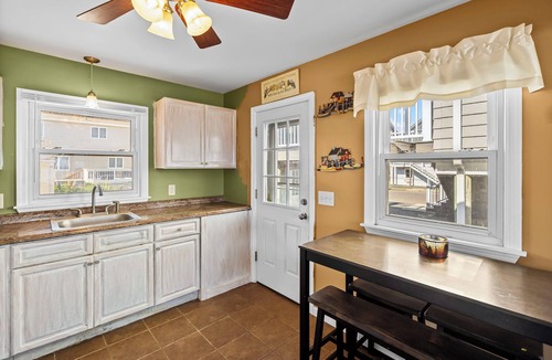 Ocean Gate House | Welcome to paradise in this beach front home