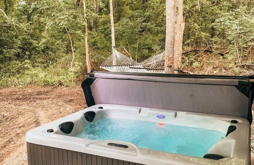 Marietta Cabin | Welcome to Precious Cargo