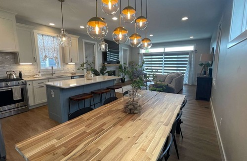 Ottawa House | Welcome to River Happy â€“ Your Serene Getaway on the Illinois River