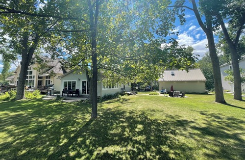 Hamburg Township House | Welcome to Shoreview Island - Superb Lake House on the Chain of Lakes