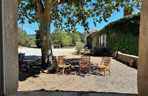 Saint-Chinian House | Welcome to Simon - the Château La Dournie B&B