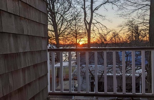 Lakeview House | Welcome to Sunrise Escape