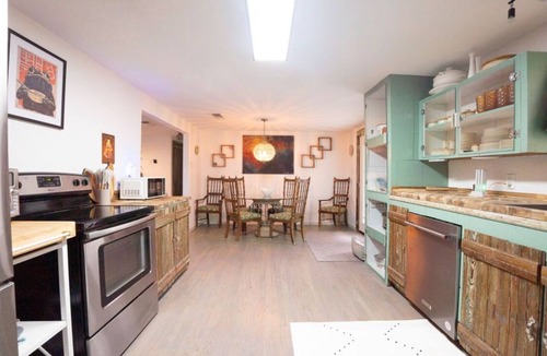Westminster House | Welcome to Super Frog Cottage!Fully fenced & gated 1.5 acre country get away.