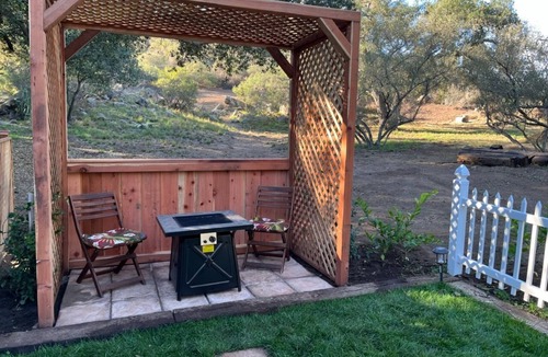 Ramona Cabin | Welcome to Surfing Cowboy Ranch