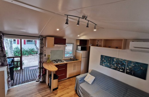 Sillans-la Cascade House | Welcome to the var!