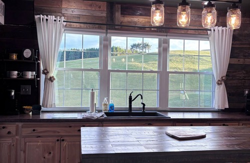 Vesta House | Welcome to The Barn at Windy Ridge. Meadows’ newest and most unique property.